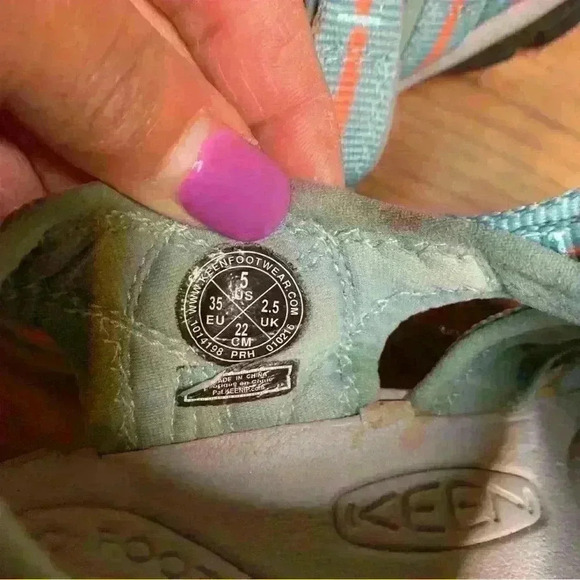 KEEN  Outdoor Youth Sport Sandal. Size 5 Aqua Blue and Orange. - Picture 3 of 8